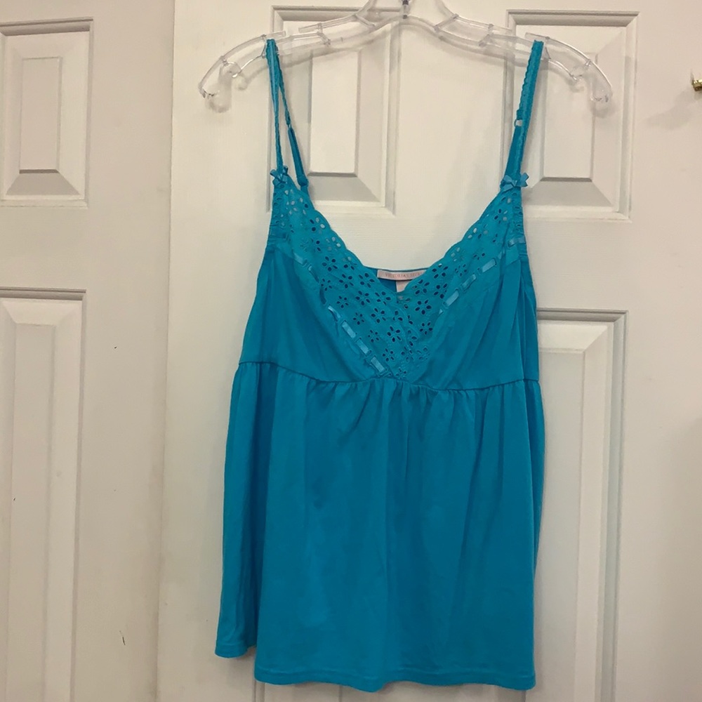 ADDED TO BUNDLE JESSICA Victoria’s Secret adjustable straps tank top L
